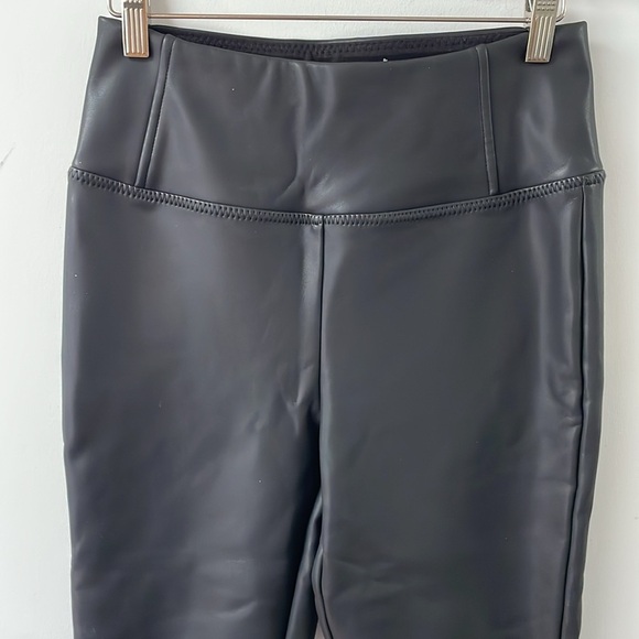 Patrizia Luca Milano faux leather leggings pants XS black shiny fleece lined NWT - Picture 2 of 14